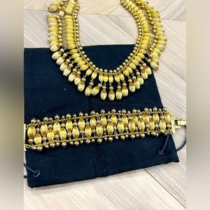 Beautiful necklace and bracelet set